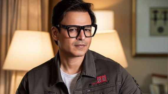  ஒரு நாளைக்கு 20 மணிநேர ஷூட்டிங்.. டாய்லெட்டில் ட்ரெஸ் மாற்றிய முன்னணி ஸ்டார்