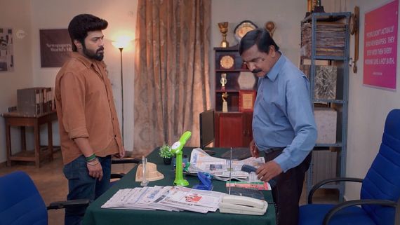 காதலிக்காக மனைவியை மறந்த ஆனந்த்.. மீனாட்சி வாழ்க்கை என்னாகும்.. கார்த்திகை தீபம் இன்றைய எபிசோட்!