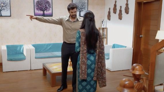 சுடரை தாங்கி பிடித்த எழில்.. அடுத்து காத்திருக்கும் பிரச்சனை ..நினைத்தேன் வந்தாய் இன்றைய எபிசோட்!