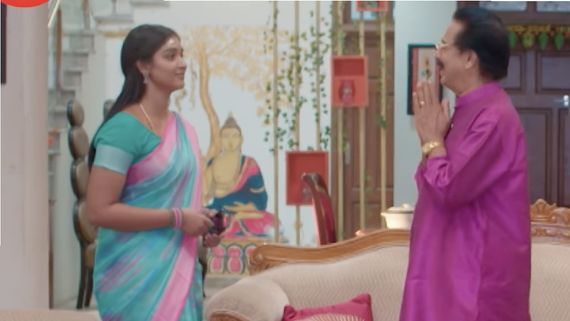 ஆதாரத்தோடு சிக்கிய ஐஸ்வர்யா.. மகளை காப்பாற்றிய ராஜேஸ்வரி..கார்த்திகை தீபம் இன்றைய எபிசோட்!