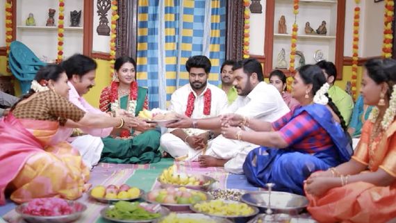  Pandian stores 2: நினைத்தபடி மாப்பிள்ளை அமைந்ததடி.. நடந்து முடிந்த சரவணன் -தங்கமயில் நிச்சயதார்த்தம்