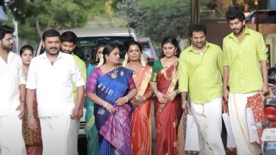  Pandian stores 2 serial: நிச்சயதார்த்தம் கோலம் போட்ட மீனா -ராஜி.. அட கலைச்சிட்டாங்களேப்பா!