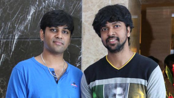 மதன் கார்கியை ஓவர்டேக் செய்யும் கபிலன் வைரமுத்து.. உலகளவில் இப்போ அவர் பாடல்கள் தான் டிரெண்டிங்!