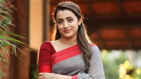 சர்ச்சை இயக்குநரின் இயக்கத்தில் நடிக்கிறார் திரிஷா?.. ஏன் இந்த விபரீதம் என ரசிகர்கள் கவலை 