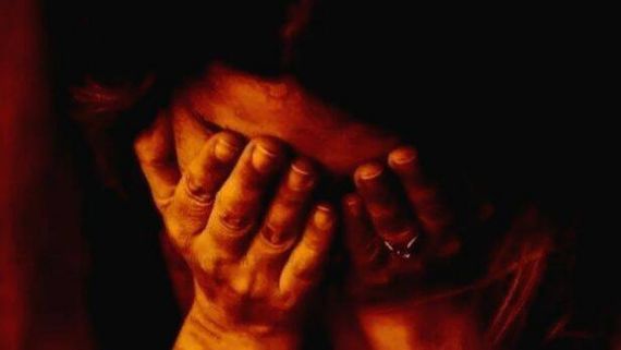  சீரியல் இயக்குநர் மீது குற்றம் சாட்டிய நடிகை.. மலையாள சின்னத்திரைக்கும் பரவும் பாலியல் குற்றசாட்டு!