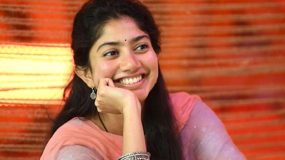  அதை செய்யற அளவிற்கு என்கிட்ட பணம் இருக்கு.. உற்சாகமாக சொன்ன சாய் பல்லவி!