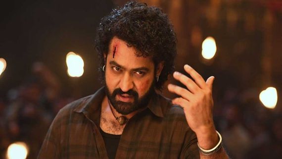 Devara Box Office: ஜூனியர் என்டிஆரை காப்பாற்றிய காந்தி ஜெயந்தி.. தேவரா வசூல் இன்று எப்படி இருக்கும்?