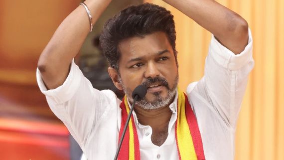 உங்கள் அண்ணனாக மன அழுத்தத்தில் இருக்கிறேன்.. விஜய் கைப்பட எழுதிய கடிதம் ட்ரெண்டிங் 