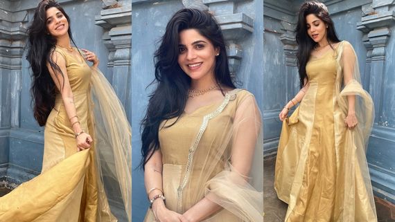 Divya bharathi : இளைஞர்களின் கனவு கன்னி..  திவ்யா பாரதியின் பிறந்த நாள்.. குவியும் வாழ்த்து! 