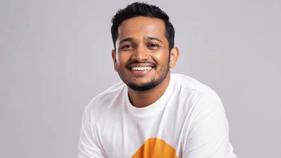 தெய்வமே நீங்க இங்கேயும் வந்துட்டீங்களா.. பராசக்தி படத்தில் முக்கிய பிரபலம்,, லீக்கான புகைப்படம்!