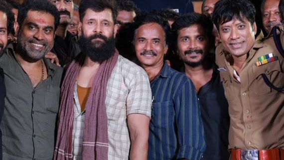 வீர தீர சூரனில் யார் கெத்து..  விக்ரம், எஸ்.ஜே சூர்யா, சுராஜை  எல்லாம்.. ஓவர் டேக் செய்தது இவர்தான்!