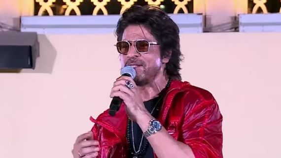 அட்லீ கொடுத்த வெற்றி.. மீண்டும் தென்னிந்திய இயக்குநருடன் இணையும் ஷாருக்கான்?.. வேற லெவல்