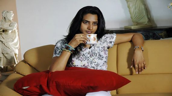 47 வயதில் இப்படியா?..போதையில் ஓவர் ஆட்டம்.. ட்ரெண்டாகும் நடிகையின் வீடியோ..வறுத்தெடுக்கும் ரசிகர்கள்