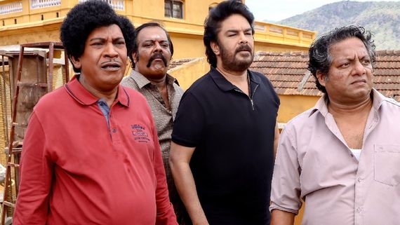 Gangers Public Review: Moeny Heist படத்தை காமெடியா எடுத்து இருக்காங்களா? கேங்கர்ஸ் பப்ளிக் விமர்சனம்