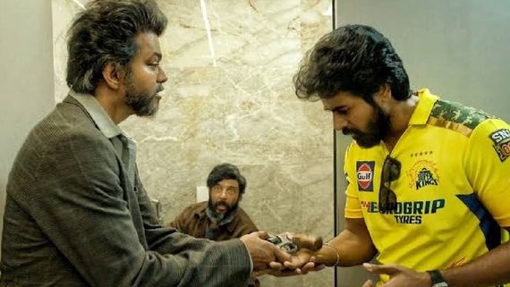 துப்பாக்கி கொடுத்த விஜய்யுடன் மோத விரும்பாத சிவகார்த்திகேயன்.. பராசக்தி ரிலீஸ் இந்த தேதியிலா?