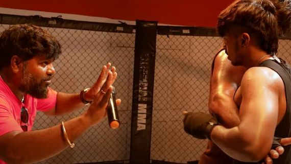 சண்டைக் காட்சிகளுக்காக விஜய் சேதுபதி மகன் பட்ட கஷ்டத்தை பாருங்க.. வெளியானது பீனிக்ஸ் மேக்கிங் வீடியோ!