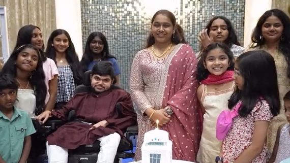 நெப்போலியன் மகன் பிறந்தநாள்.. அக்‌ஷயா எவ்வளவு காதல் வெச்சிருக்காங்க பாருங்க.. குடும்பம் உச்சக்கட்ட சந்தோஷம்