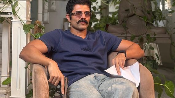 கிங்டம் படத்துக்கு தடை.. ED அலுவலகத்தில் விஜய் தேவரகொண்டா ஆஜர்.. ஆடியில் அடுத்தடுத்து அடி வாங்குறாரே!