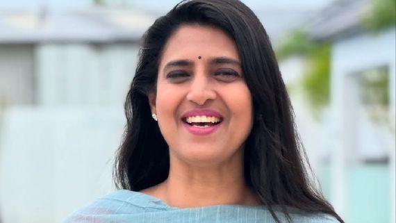 தமிழ்நாட்டுல அரசியல் அடிப்படை தகுதியே இரண்டு பொண்டாட்டி  மெயின்டெய்ன் பண்றதா? நடிகை கஸ்தூரி கேள்வி