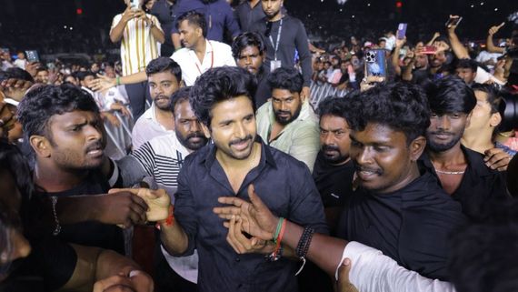 அண்ணன் அண்ணன் தான்.. தம்பி தம்பி தான்.. விஜய், அஜித், ரஜினின்னு யாரையும் விட்டுக்கொடுக்காமல் பேசிய எஸ்கே!