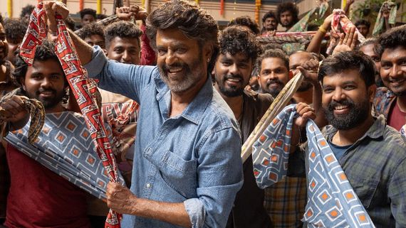 74 வயதிலும் சூப்பர் ஸ்டார் ஆட்டம்.. தரமான சம்பவம்..  வெளியானது கூலி ‘சிக்கிடு’ பாடல் வீடியோ!