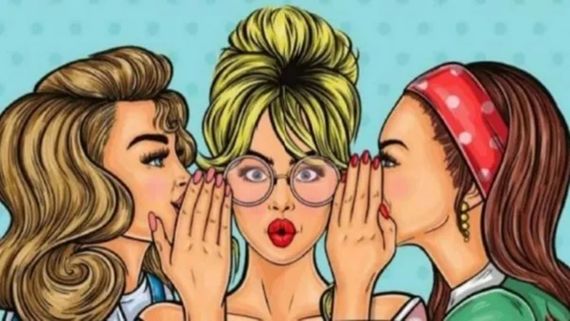 பஞ்சும் நெருப்பும் பத்திக்கிச்சு.. சோஷியல் மீடியா பிரபலத்திடம் விழுந்த நடிகை?.. தனி ரூமில் ஜாலிதானாம்