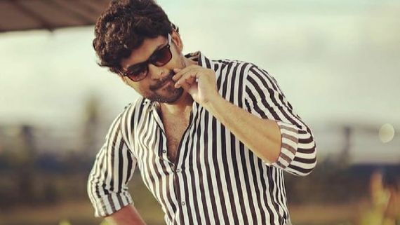 பெண்ணுடன் ஆபாச பேச்சு..  விஜய் பட நடிகருக்கு பெரிய சிக்கல்..  கமெண்ட்ஸ் செக்‌ஷனை ஆஃப் பண்ணிட்டாரே? 