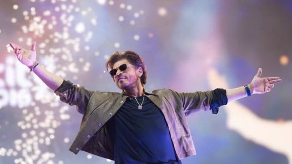 பாலிவுட் பாட்ஷா ஷாருக்கான் பிறந்தநாள்.. 60 வயதில் 10,000 கோடிக்கு அதிபதி..மிரள வைக்கும் சொத்து மதிப்பு