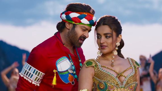 The Raja Saab: சஹானா பாடல் செம மெலடியா இருக்கேப்பா.. லவ் மூட் பிரபாஸ் வேற லெவல்ல இருக்காரே.. குவியும் பாராட்டு