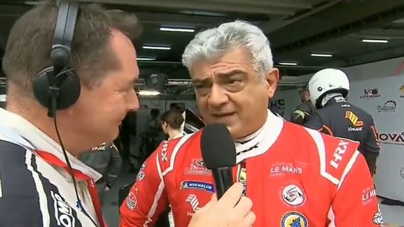 ரேஸில் பழுதாகி நின்ற கார்.. கூலாக பேசிய அஜித்.. மனுஷன் டென்ஷனே ஆகல.. ஏகே செம கெத்துதான்