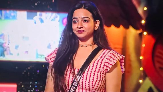 Bigg Boss Tamil 9 - பிக்பாஸ் 9 டைட்டில் வின்னர் திவ்யா கணேஷ்.. ரன்னர் யார்?.. எதிர்பார்த்தது நடந்துடுச்சு