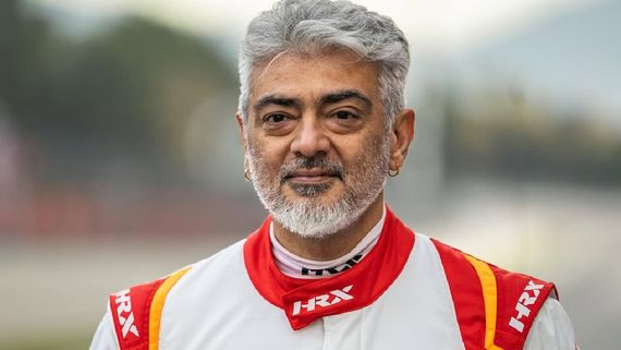 வாழ்க்கையை திருப்பி போட்ட படத்திற்கு டப்பிங் பேச ஆம்புலன்சில் வந்த அஜித்.. ஓபனாக சொன்ன இயக்குநர்!