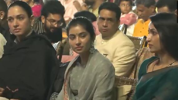 Mahashivratri : மகா சிவராத்திரி.. ஈஷா யோகா மையத்தில் தமன்னாவுடன் ஆட்டம் போட்ட துரந்தர் ஹீரோயின்!