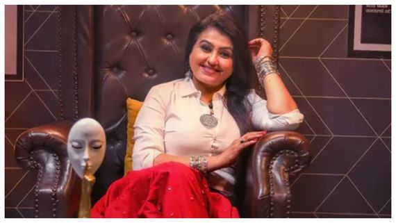 Sona: சினிமால படுத்துக்கூட சம்பாதிக்கலாமா? ரஜினி சொன்ன அந்த வார்த்தை.. நடிகை சோனா பேட்டி!