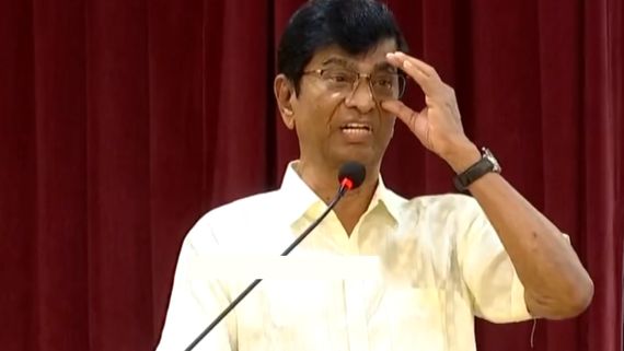 தனியா வந்து சண்டை போடுறீங்க.. கூட்டமாக வாங்க.. தேர்தலைக் குறிப்பிட்டு பேசிய SA சந்திரசேகர்