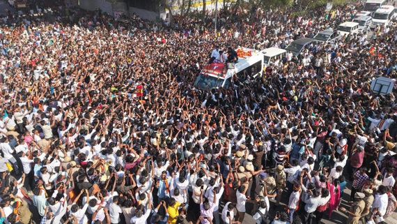 விஜய் சுனாமி.. தவெகவுக்கு ஒரு கோடி ஓட்டுக் கிடைக்குமா?.. பிரசாந்த் ரங்கசாமி சொல்லும் ஆருடம்.. 