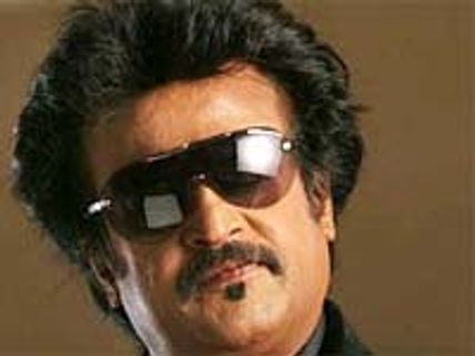 ట్రాఫిక్ లో గిలగిల్లాడిన సూపర్ స్టార్ 