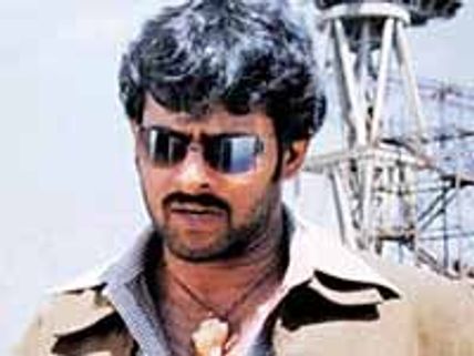 సెకండాఫ్‌లో చల్లబడిన  'ఛత్రపతి'