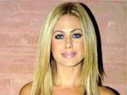 తన పోర్న్ వీడియోలకై యుద్దం చేస్తోన్న తార- షాన్ సాండ్