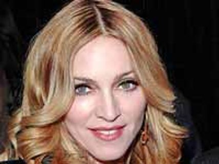 మడోన్నాకు అతన్ని వదిలి వుండటం చాలా కష్టంగా వుందట