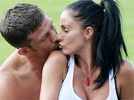 ఆమెను తల్లిని చెయ్యాలని వుంది