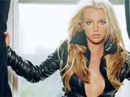 బ్రిట్నీ స్పియర్స్ కూడా వారికి దొరికిపోయింది..!!