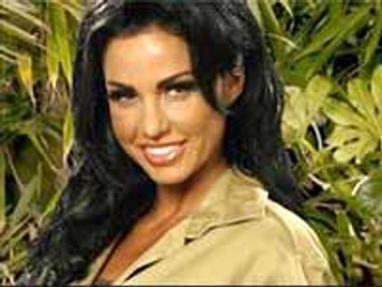 'ఫైథాన్' ల నుండీ బయటపడ్డ స్టార్ మోడల్