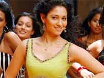 లిప్ లాక్ కిస్ ఇస్తానని ఎవరు చెప్పారు...తమన్నా