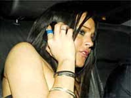 తనని తాను హింసించుకుంటున్న స్టార్ నటీమణి..!!