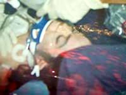 తమ వ్యక్తిగత విషయాలను బజారుకీడ్చారని మీడియాపై కేసులు..!!