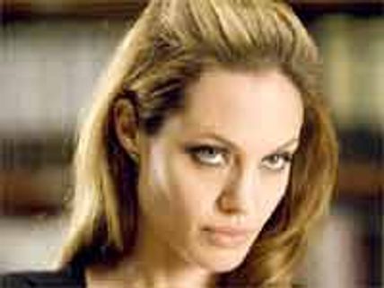 ఆమె ఒప్పుకోలేదని ఆగిపోయిన అద్భుత యాక్షన్ మసాలా మూవీ..!!