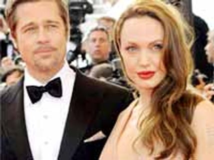 నిరాశ్రయులకు చేయూతనందిస్తున్న ఈ జంట అభినందనీయం