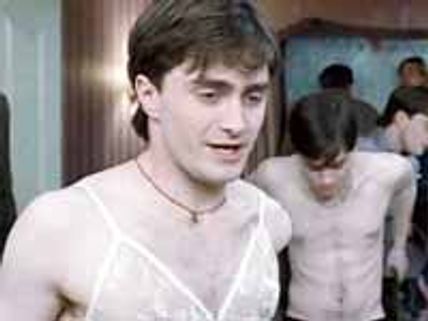 ఒకప్పుడు గే కాగా, ఇప్పుడు అమ్మాయిలు బ్రా వేసుకున్నాడు..!