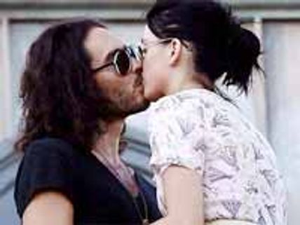 పెళ్శి తర్వాత మూడు వారాల పాటు సెక్స్ లో పాల్గోనకూడదని అనకున్నాం..కాని..!